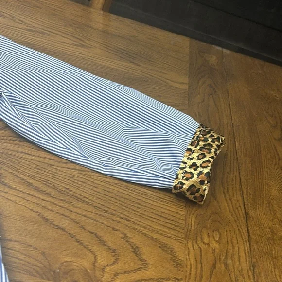 ZAC & RACHEL Top - Picture 3 of 11